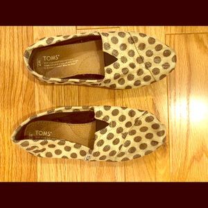 Toms women’s polka dot brown and gold/tan size7